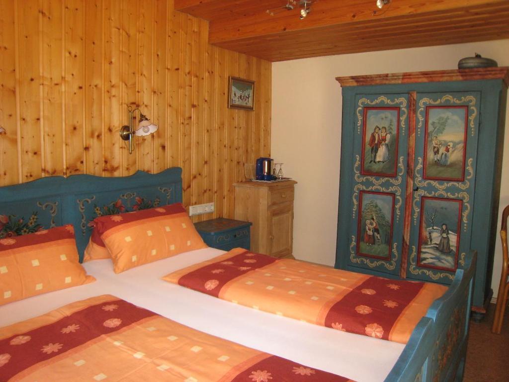 Pension Landhaus Riedelstein Драхселсрид Стая снимка